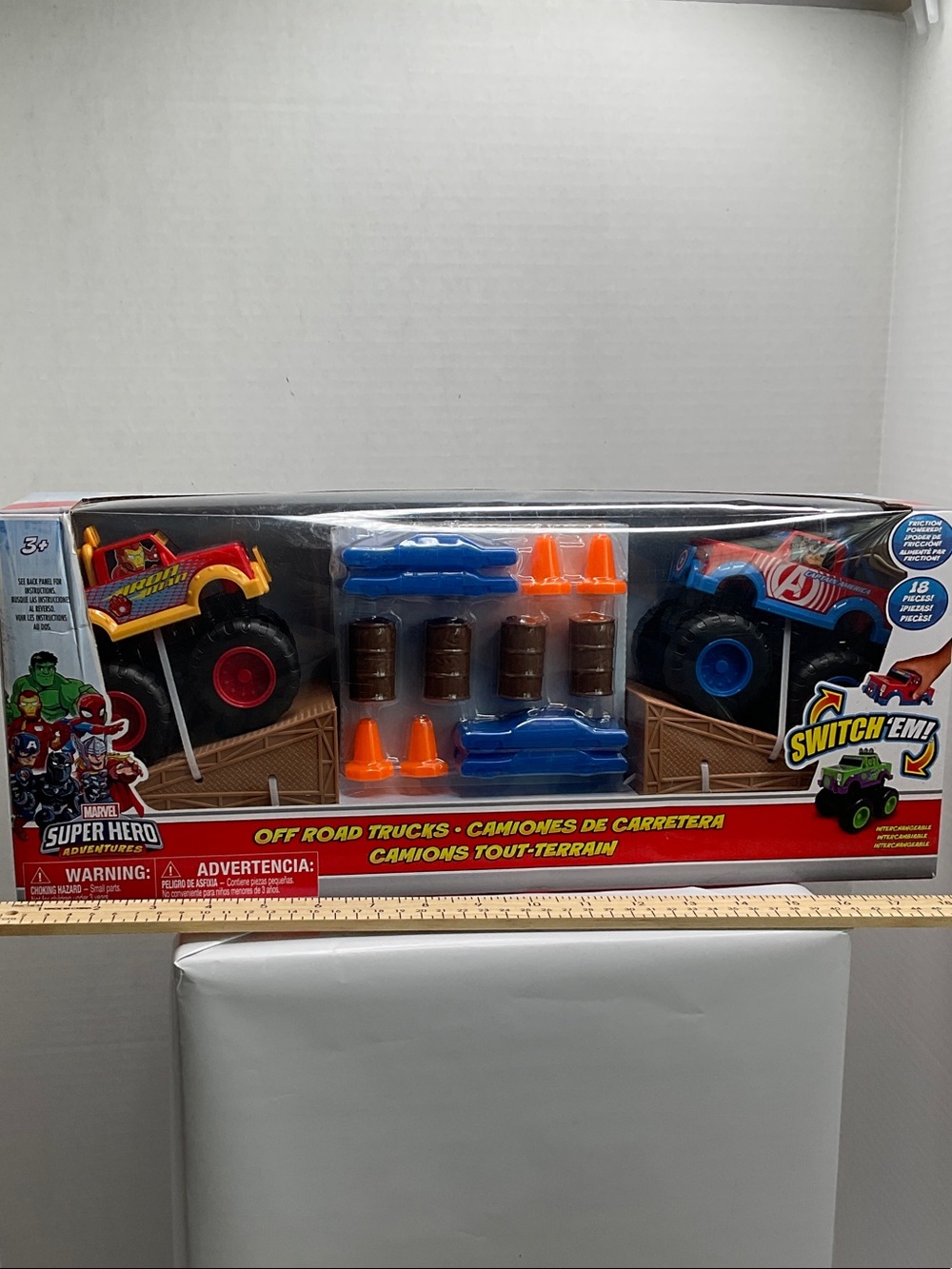 Marvel Super Hero Off-Road Truck Playset - Red & Blue (57)